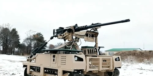 robot cu mitraliera jpg