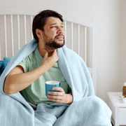 Simptomele noii variante COVID-19 Stratus Foto Everyday Health dms