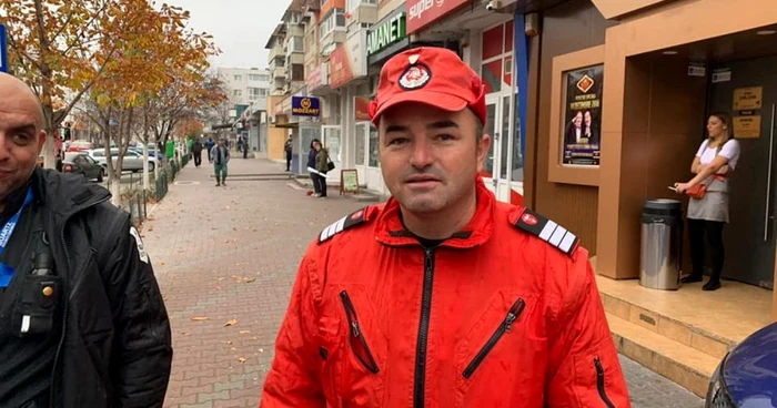 Omul potrivit, în momentul potrivit. Cum a stins un pompier aflat în timpul liber incendiul izbucnit la o maÅinÄ