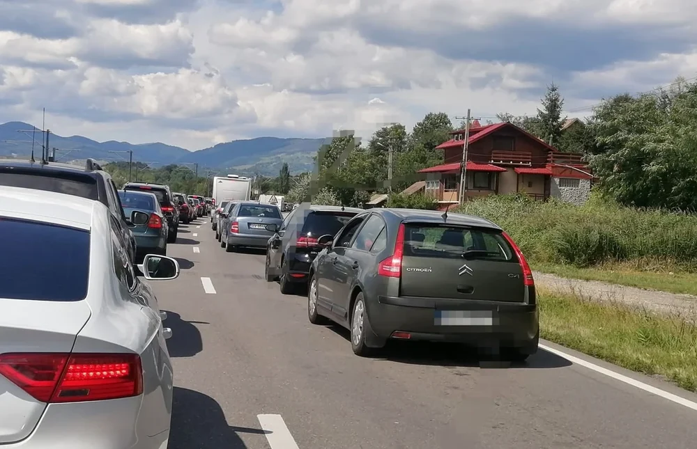 Aglomerație pe DN 1, autostrada A2 și DN 39. Pe ce tronsoane se circulă în coloană