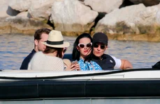 katy perry orlando bloom hepta 2403268 jpg jpeg