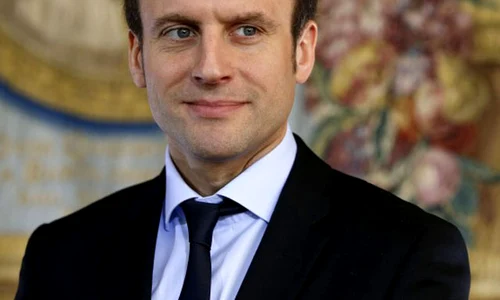 Romanul Emmanuel Macron jpeg