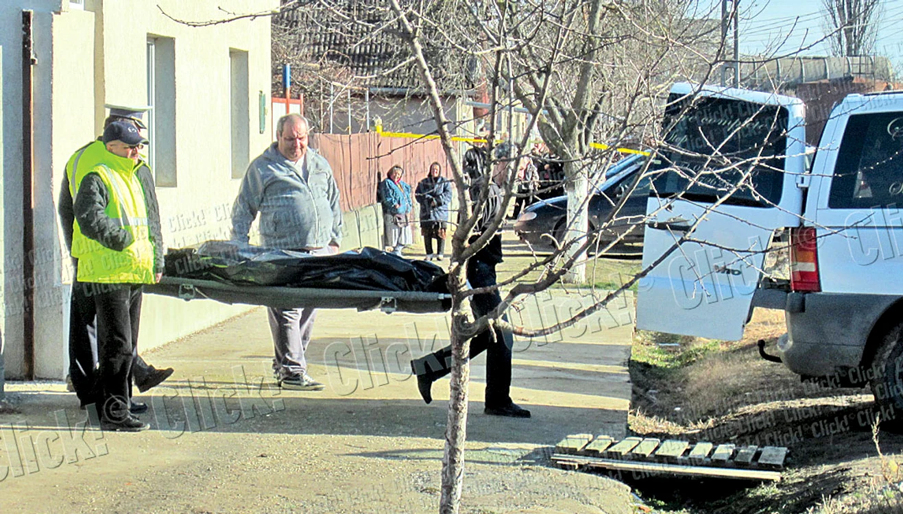 Anchetatorii au găsit  în casă cadavrele socrilor şi pe cel  al fiului criminalului