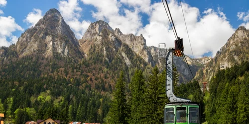 telecabina bucegi foto shutterstock