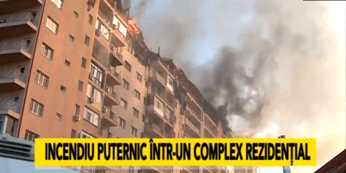 Incendiu puternic într-un cartier rezidenţial din sectorul 3/ captură video