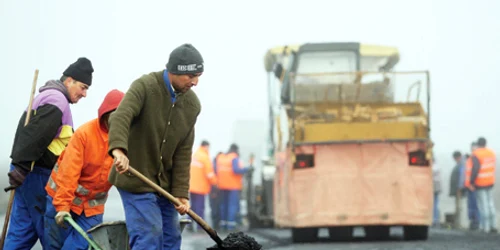 Pe cele mai multe drumuri s-au făcut doar reparaţii