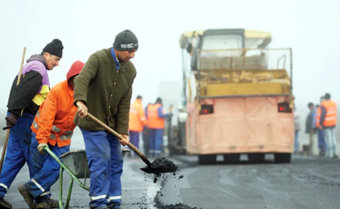 Lucrări pe drumurile din judeţul Călăraşi Foto:Arhivă Adevărul