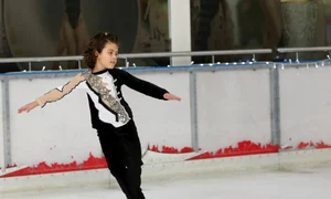Patinoarul din Liberty Center şi a schimbat numele din The Champs în Unic Ice jpeg