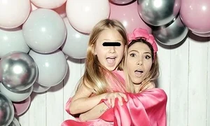 Silvia Popescu, alături de fetița ei  jpeg