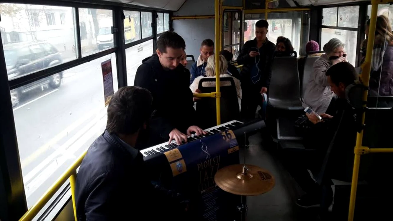 jazz in autobuz foto diana frincu