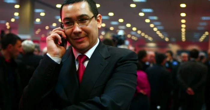 Ponta se plânge că Ungureanu a împărţit banii discreţionar către primăriile PDL.