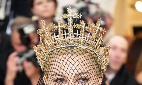 Heavenly Bodies: Fashion & The Catholic Imagination Costume Institute Gala   Arrivals jpeg