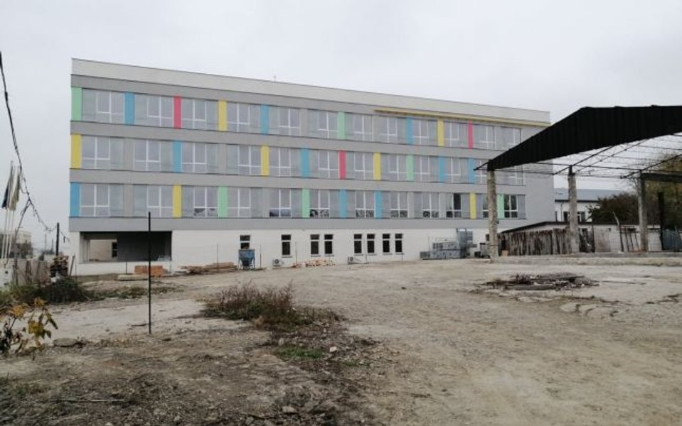 Cum a ajuns să fie ținut un spital nou-nouț cu lacătul pe ușă patru ani. A costat peste trei milioane de euro