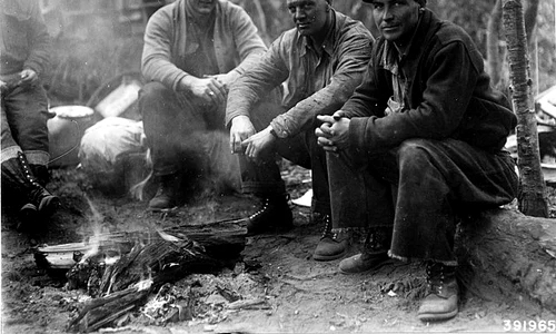 391965 CCC Men, Poverty Ridge Fire, Siskiyou NF, OR 1936 (22027002862) jpg