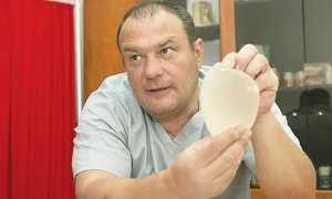 Medicul Marek Vâlcu vrea s o scape de proces pe Pamela de România, la fel cum a făcut şi cu Oana Zăvoranu jpeg