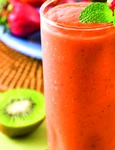 smoothie cu capsuni si mango jpeg