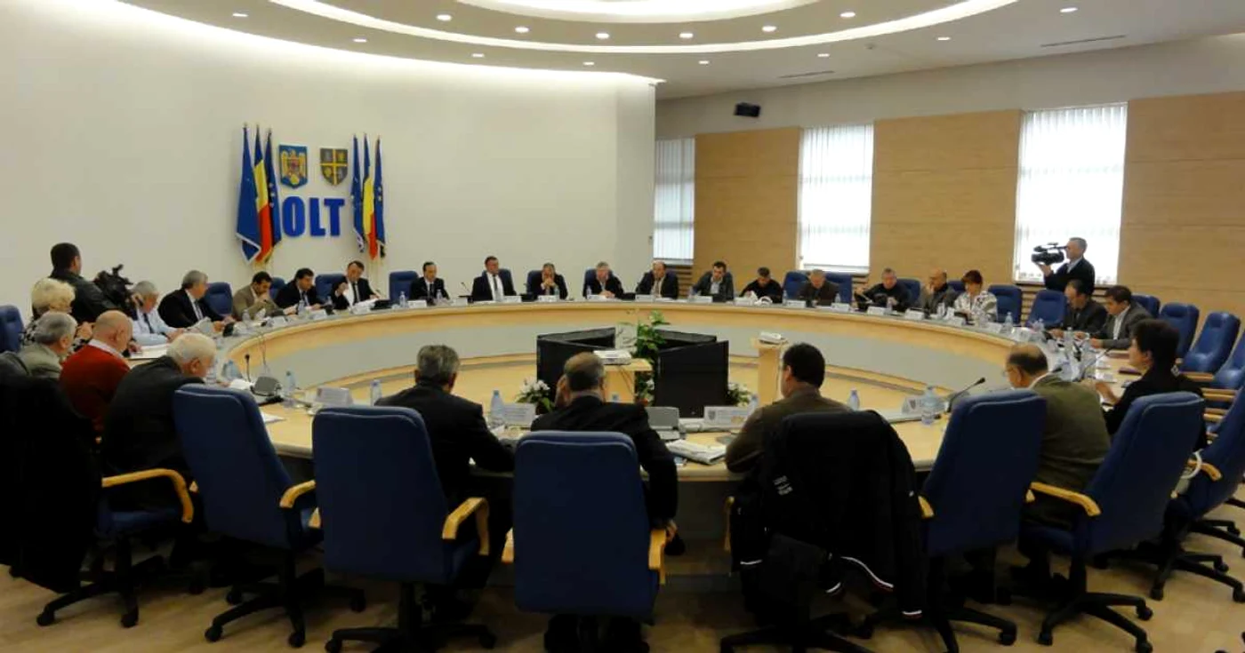 Rectificarea de buget de la Consilul Judeţean Olt a venit cu puţin înainte de alegerile parlamentare de la începutul lui decembrie (Foto: Mugurel Manea)