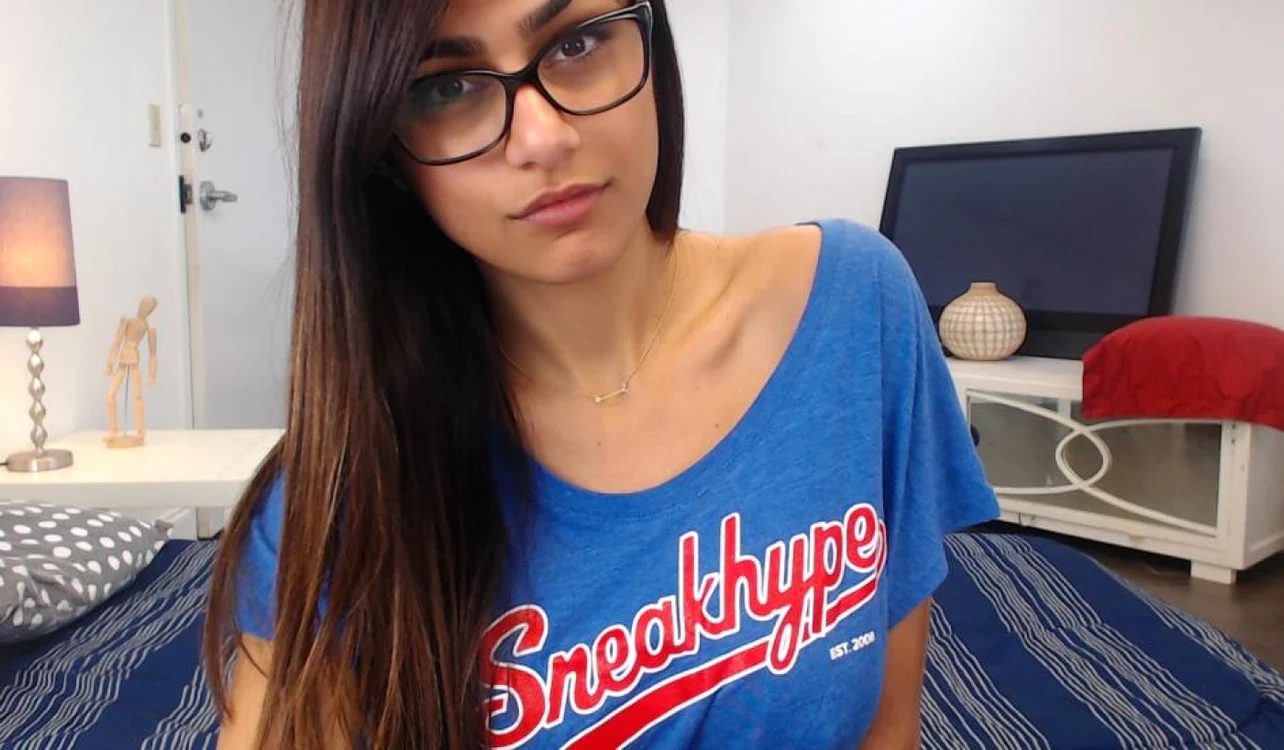 Mia Khalifa a fost invitată la Oxford FOTO Arhivă