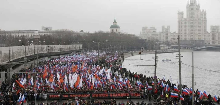 La marşul de pe 1 martie din centrul Moscovei au participat în jur de 50 de mii de persoane FOTO: inforesist.org