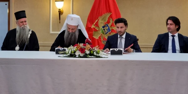 Guvernul din Muntenegru a semnat un acord ce reglementează relaţiile sale cu Biserica Ortodoxă sârbă foto twitter