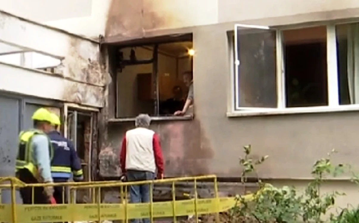 În urma exploziei, unul dintre apartamente a fost distrusfoto: captura video Observator.tv