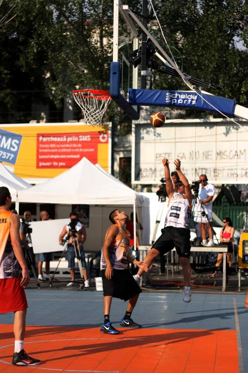 Sport Arena Bucharest Challenger a debutat ieri în Piaţa Festivalului George Enescu din Capitală