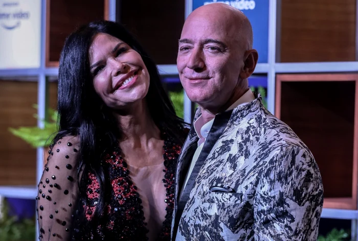 Jeff Bezos şi iubita sa Lauren Sanchez FOTO EPA-EFE