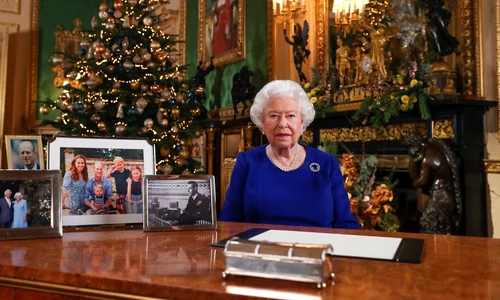 Regina Elisbeta de Crăciun în 2019 profimedia 0489662078 jpg