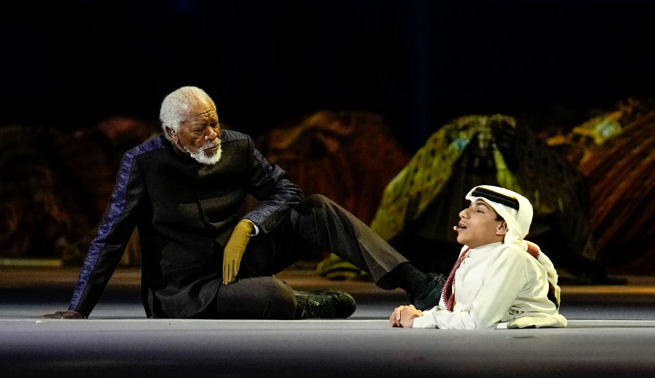 Cine este tânărul fără jumătate de corp care a apărut alături de Morgan Freeman? Foto: EPA-EFE