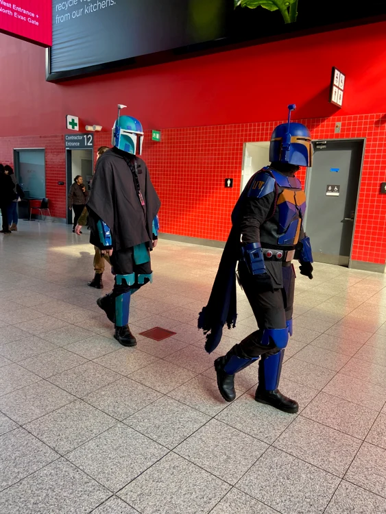 Costume inspirate din serialul "The Mandalorian". FOTO: Ana-Maria Șchiopu