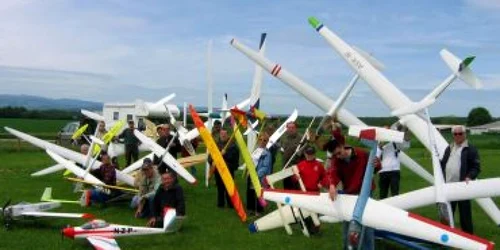 Bistriţa : Cupa Bistriţei la Aeromodelism
