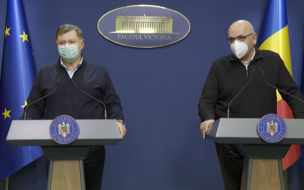 
    Alexandru Rafila și Raed Arafat au făcut declarații de presă sâmbătă searaFoto: Captură Video  