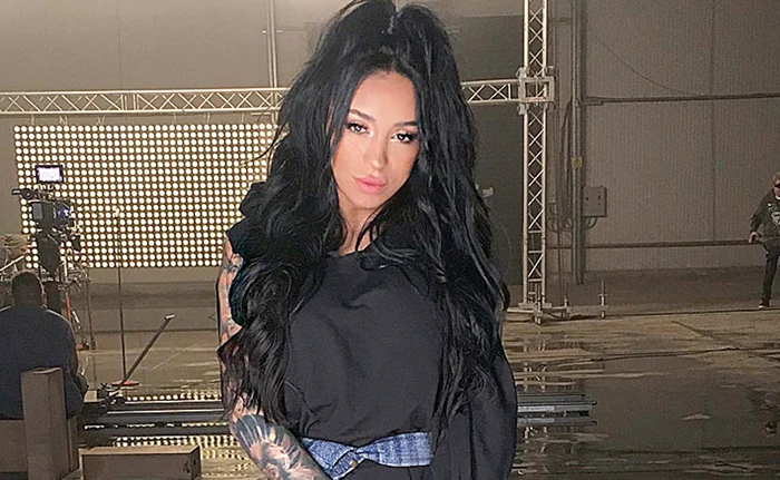 
    Cizmele  Rihannei  costă  4.000 €Foto: Guliver/ Splashnews  