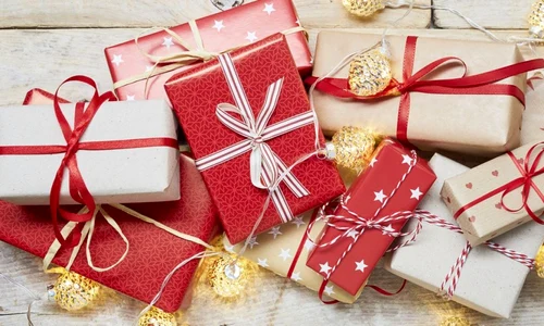 Cadouri de Crăciun. FOTO