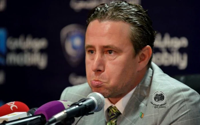 
    Laurenţiu Reghecampf  