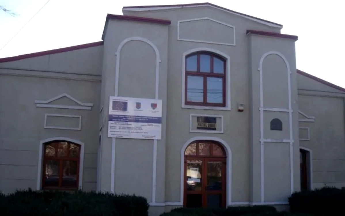 Muzeul Vrancei funcționează în clădirea fostului Hotel Cimbru