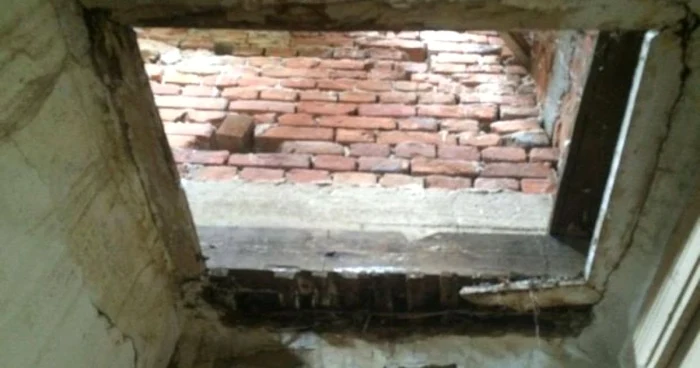 Dispensarul din comuna Terpeziţa este în paragină