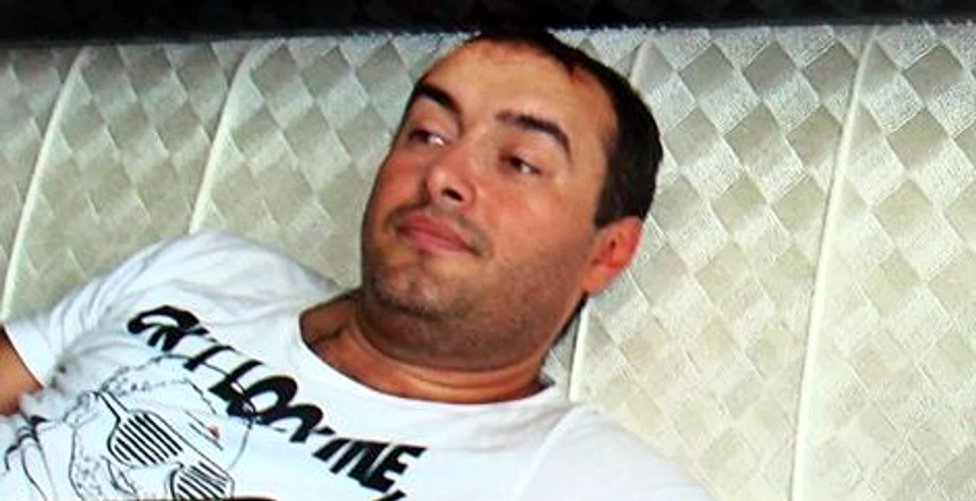 
    Medicii au constatat că Mexicanu avea tensiunea foarte mare şi au decis să îl transporte la spitalCaptură Pro TV  