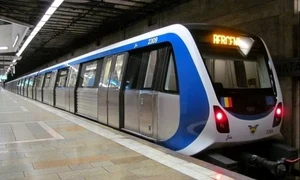 metrou tren statie 0 jpeg