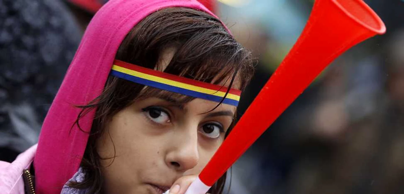 Protestatară la marşul împotriva deschiderii minei de exploatare auriferă de la Roşia Montană. FOTO: Reuters