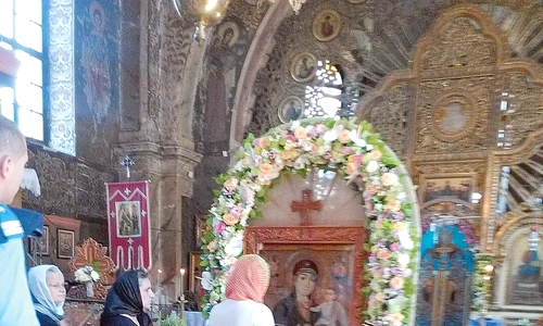 Icoana Maicii Domnului cu Pruncul, de la Nicula, este recunoscută pentru minuni jpeg