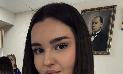 Andreea   fata lui Igor Cuciuc Foto Igor Cuciuc jpg