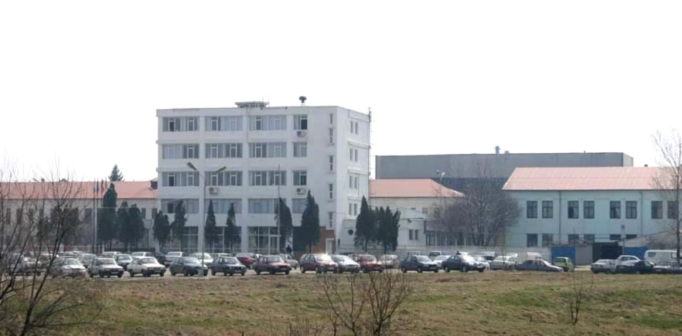 Deflagraţia a avut loc la fosta uzină IPA-ALPROM din Slatina (FOTO: Mugurel Manea)