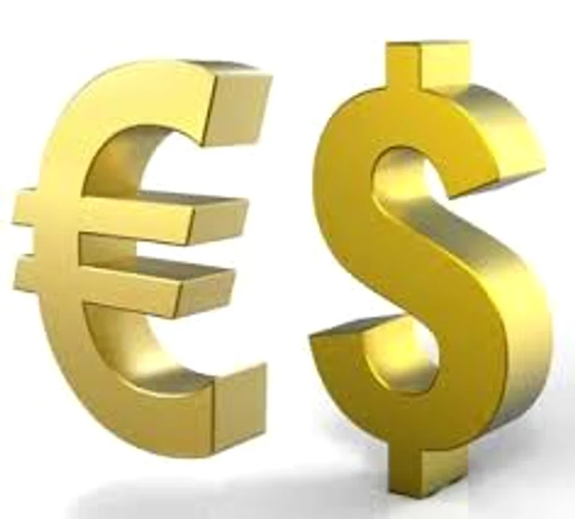 
    Euro se va deprecia sever, până la sfârșitul anului, spun analiștii  
