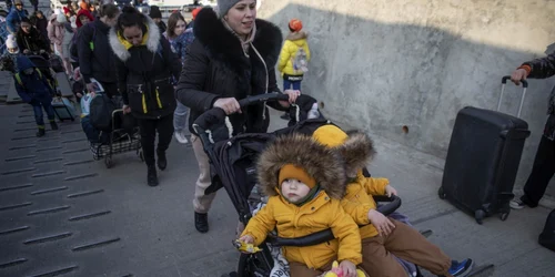 Refugiati ucraineni intrati în Romania cu bacul prin vama Isaccea FOTO Inquam Photos / Ilona Andrei