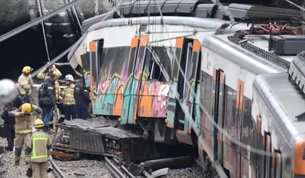 accident tren macara Spania captură Guardian jpg