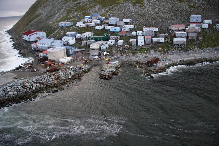 Sat de pe malurile Insulei Diomede FOTO wikipedia