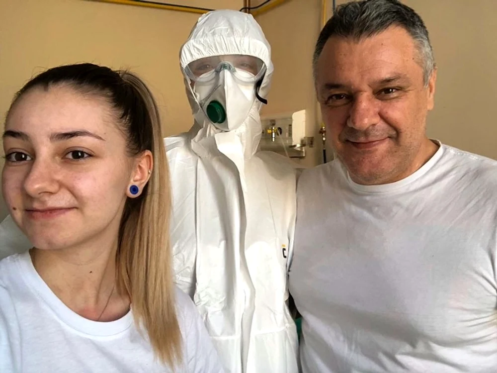 Primarul municipiului Deva, Florin Oancea, dar şi fiica sa, Laura, au primit rezultatul negativ pentru a doilea test consecutiv de coronavirusFoto News.ro