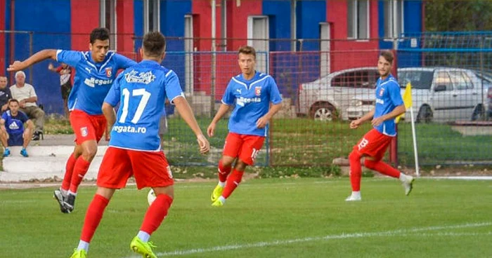 Victoria a revenit gruparii targovistene, antrenata de Nicu Croitoru, Sica Bardes si Cosmin Lunescu, cu scorul de 4-3