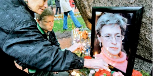 Moartea celebrei jurnaliste, din octombrie 2006, i-a impresionat pe moscoviţi